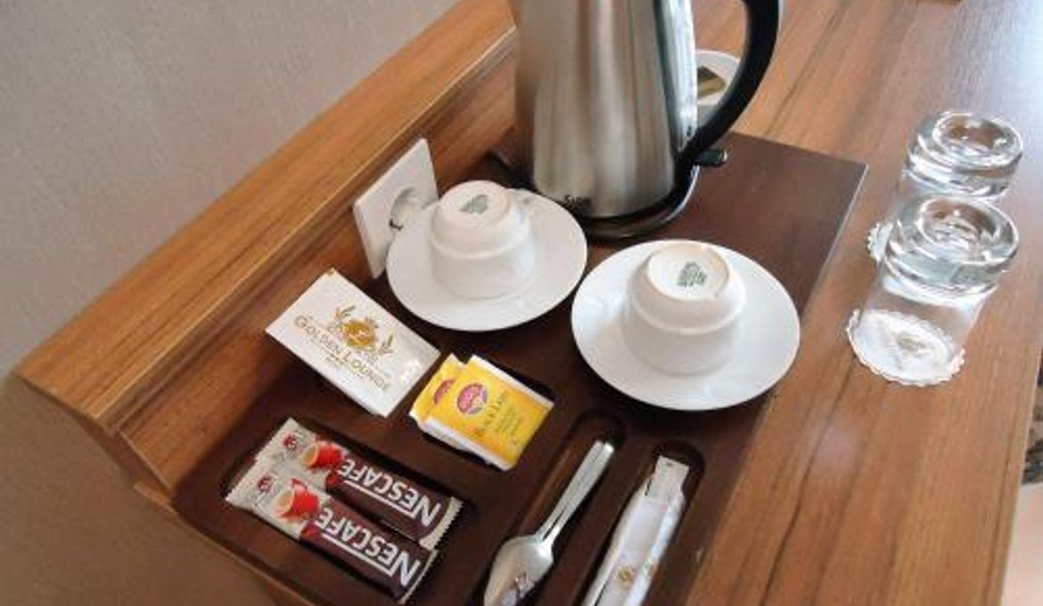 Golden Lounge Hotel