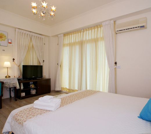 Moon Villa B&B