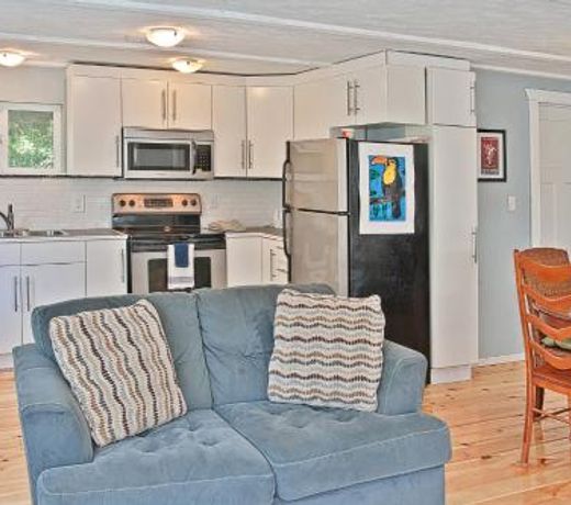 Ten Pines Cottage