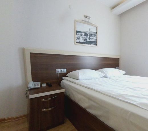 Merkez Otel