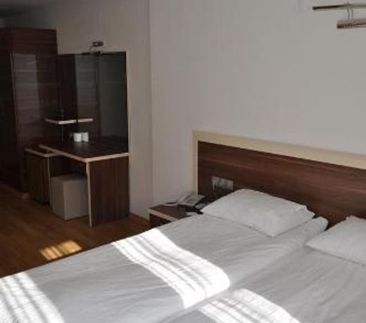 Merkez Otel