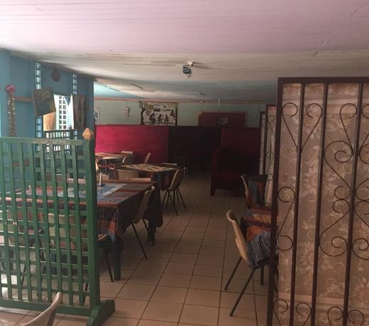 Oasis Hotel