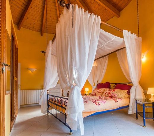 Villa Son Serra, Pool and Chill Out close to the beach