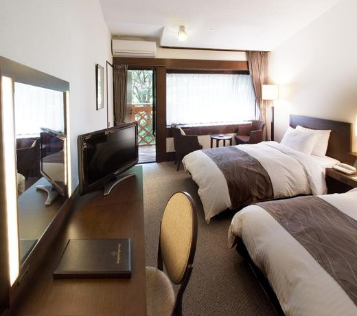 Yatsugatake Kogen Lodge