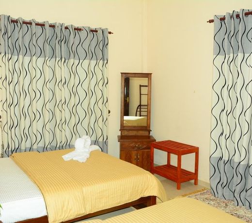 The Castlereagh Resort