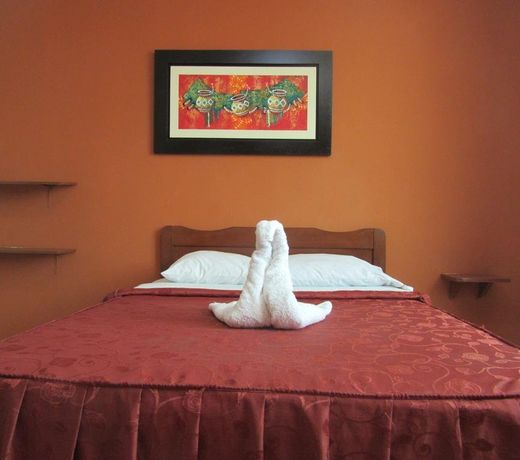 Hostal Huacachina Ica