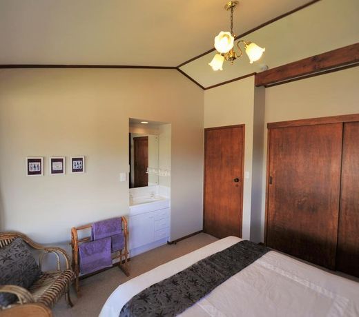 Harbinger House - B&B
