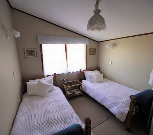 Harbinger House - B&B