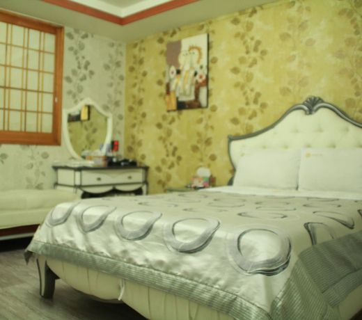 Andong Hotel