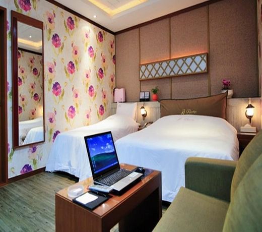 Fiore Tourist Hotel
