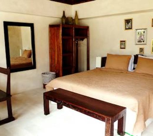 Phinisi Villas - Seminyak Beach