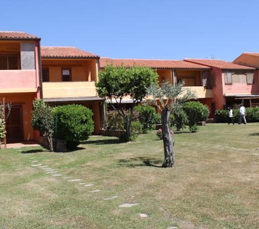 Porto Coda Cavallo Salina Bamba