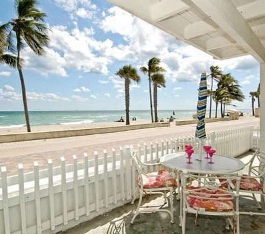 WHITEDOVE OCEANFRONT