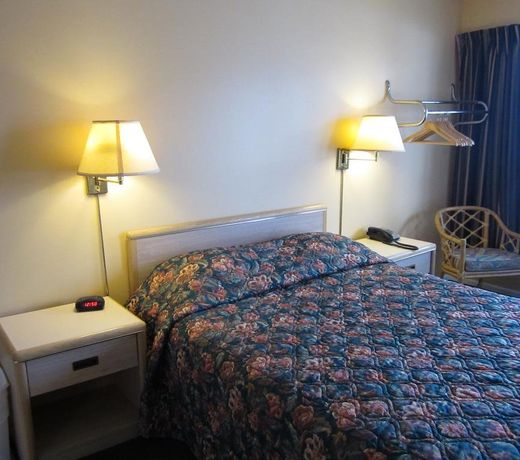 Westwood Motel 100 Mile House