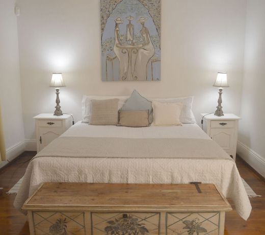 Westbury Cottage B & B