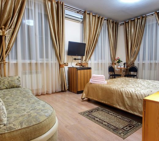 Guest House Lisya Nora