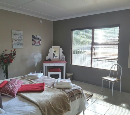 Mackenzies Accommodation