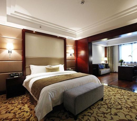 Huaxin Peninsula Hotel