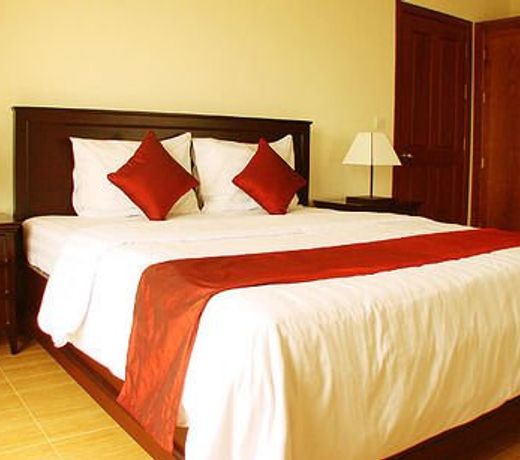La Residence Suites