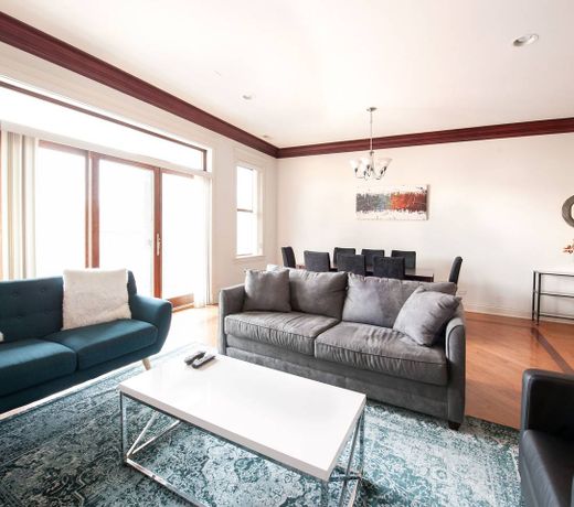 Handsome 3BR in Lincoln Park by Sonder