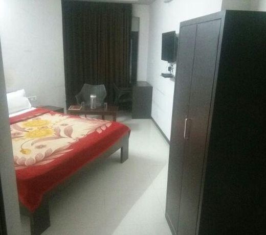 Hotel Real Residency