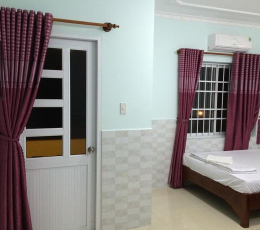 GOLD HOTEL