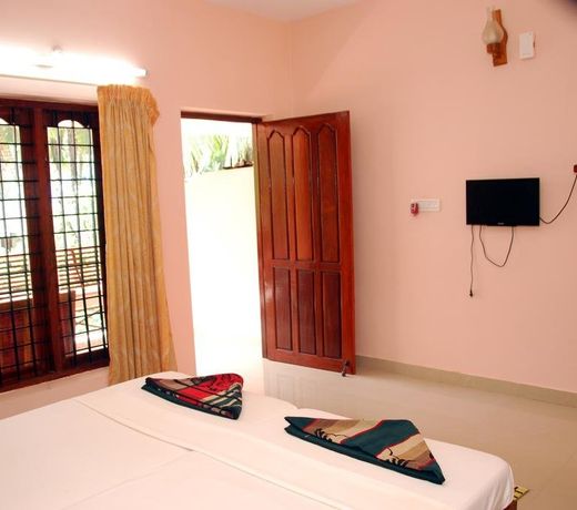 Hotel Port Palace Kovalam