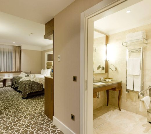 Alusso Thermal Hotel Spa & Convention Center