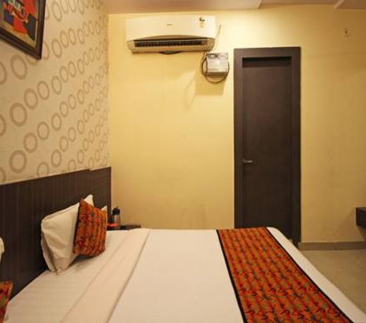 OYO 2839 Hotel Ganga Palace