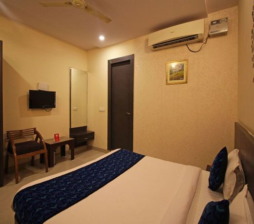 OYO 2839 Hotel Ganga Palace