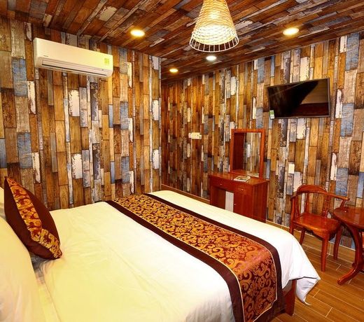 Nest Hotel