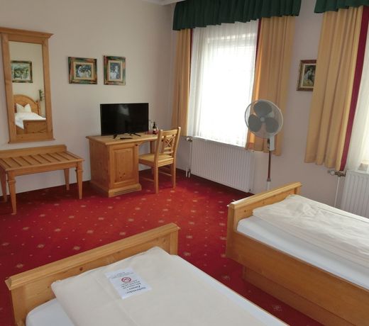Self-Check-in Hotel VinoQ Mistelbach