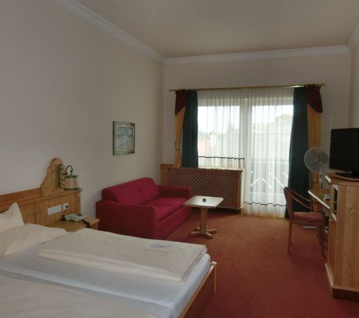 Self-Check-in Hotel VinoQ Mistelbach