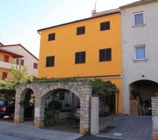 Studio Fazana 7234a