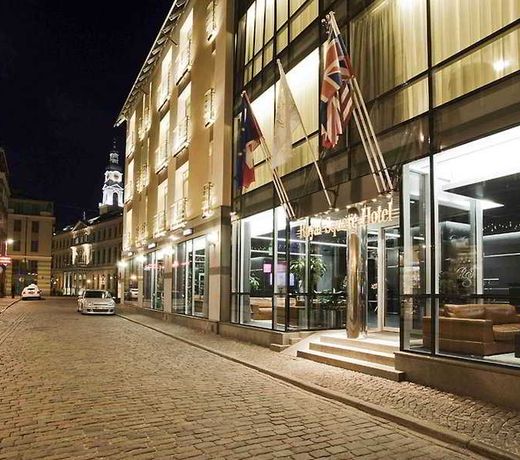 Royal Square Hotel & Suites