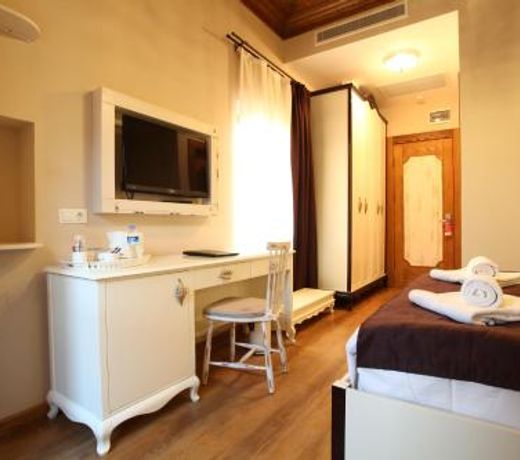Orchis Hotel