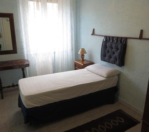 Ines Vacation House - Rome City Center