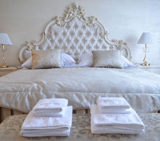 Hotel Kiston