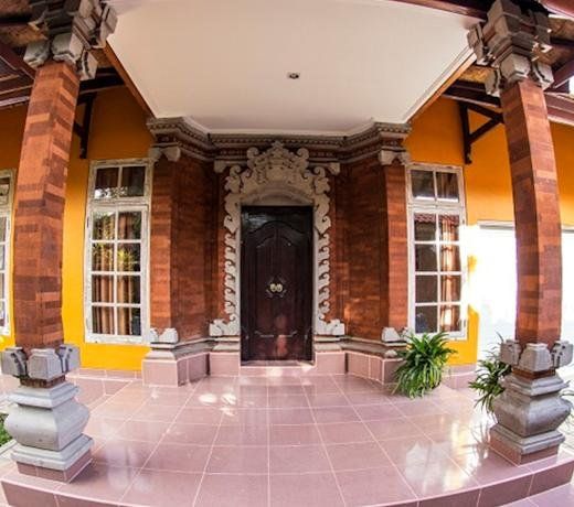 RUMAH FRANGIPANI