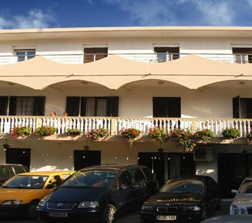 Lazorja Rooms