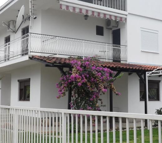 Vila Adriatik