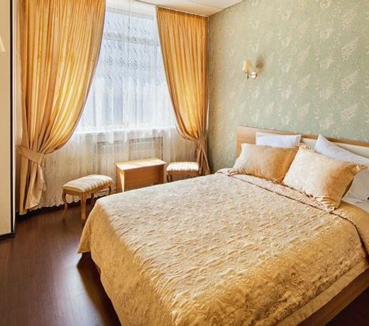 City Hotel