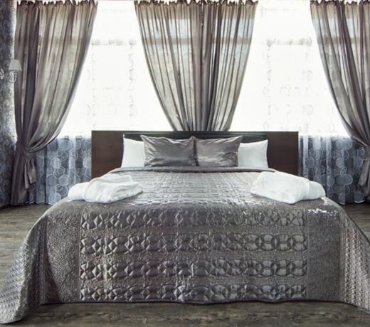 City Hotel