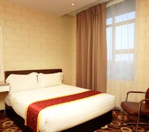 Golden Valley Hotel