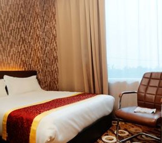 Golden Valley Hotel