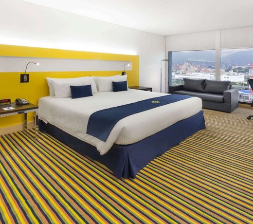 Wyndham Bogota Art