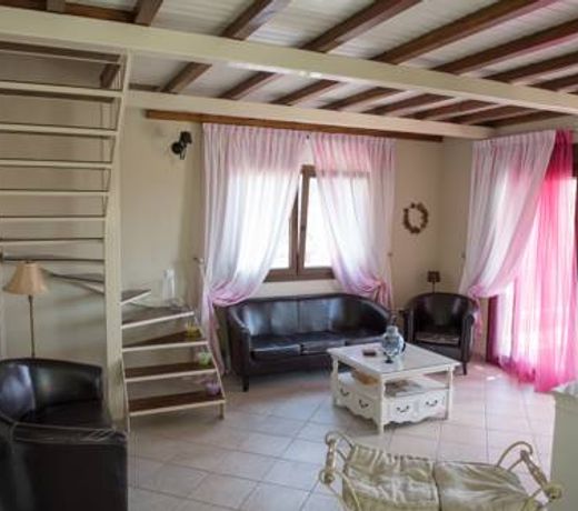 Villa Amaryllis by Kardous