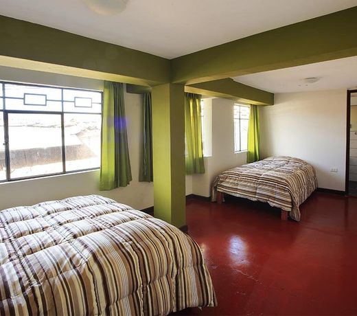 Ukukus Hostel