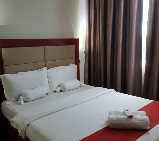 Cherry Midtown Hotel