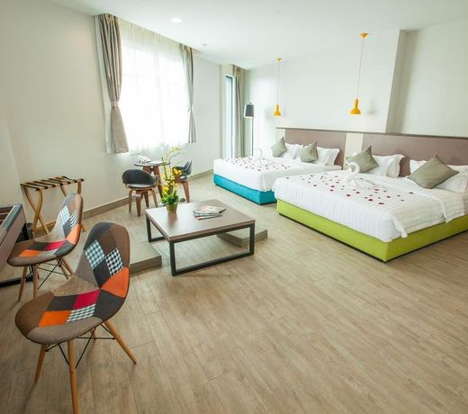 Bzz Hotel Skudai